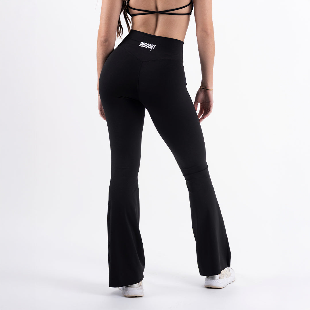 Black Essential Flair Leggings