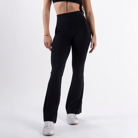 Black Essential Flair Leggings